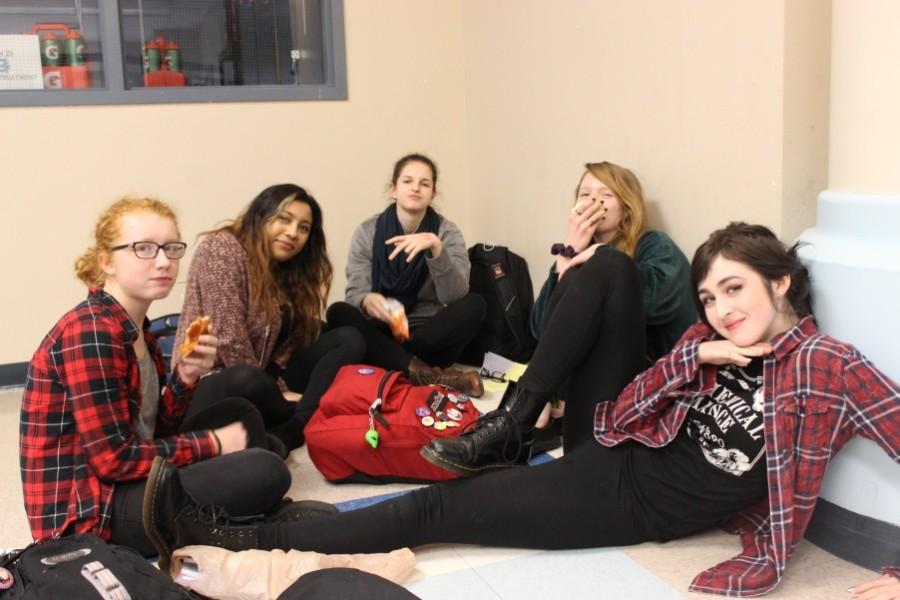 Lindsey Shaw, Sabja Maque, Faith Dewitz, Victoria Davidenko, and Claire Fleming